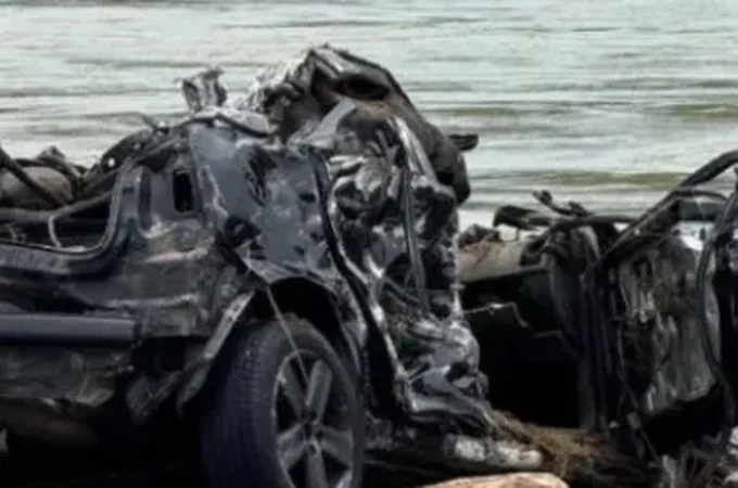 Corpo de mulher desaparecida após carro ser arrastado pela correnteza é encontrado em Piranhas