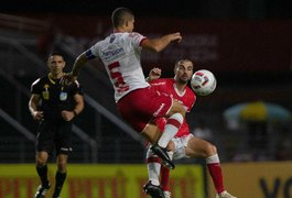 CRB perde de virada para o Náutico e é o lanterna da Série B