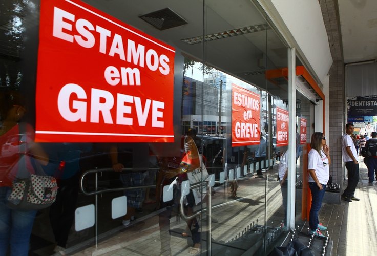 Sem acordo, greve de bancários continua nesta sexta-feira