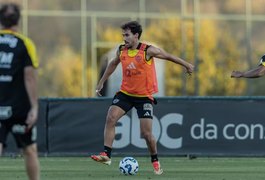 Jogadores do Atlético-MG colocaram 'bolso para fora' como protesto contra atrasados