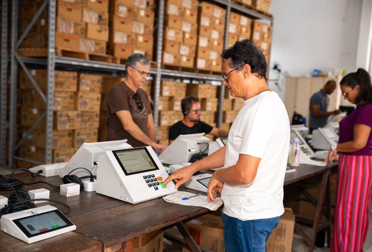 TRE Alagoas realiza testagem das urnas eletrônicas  no 18° Simulado Nacional de Hardware