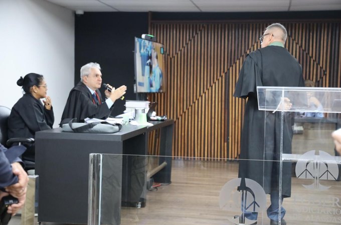 Acusada de mandar matar a própria irmã é inocentada durante julgamento em Maceió