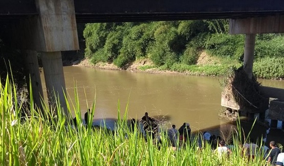 Jovem é assassinada pelo marido durante pescaria com o filho