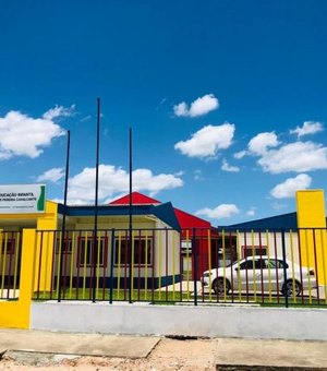 Prefeitura inaugura Centro de Educação Infantil e Praça da Juventude, em Arapiraca