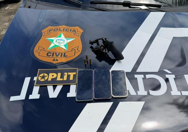 Foragido por homicídio é preso e polícia apreende arma ligada a tentativa de assassinato registrada em Maceió