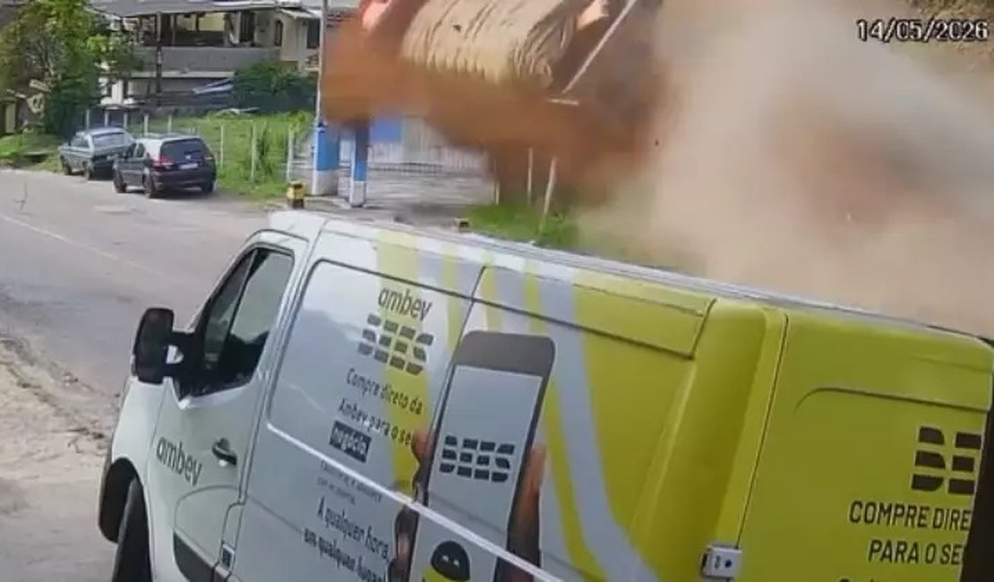 Três pessoas morrem em acidente com caminhão desgovernado no Rio de Janeiro