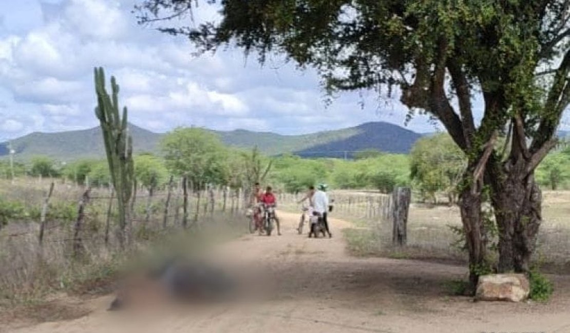 Motociclista passa por fio e morre eletrocutado no Sertão alagoano