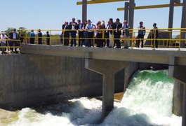 Dilma anuncia pavimentação da BR-316 e recursos para irrigação