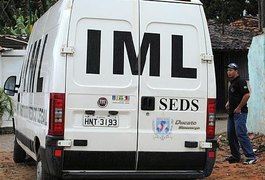 Corpos são encontrados com cabeça esmagada e orelha decepada