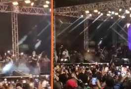 Estrutura desaba durante show de Amado Batista e deixa feridos