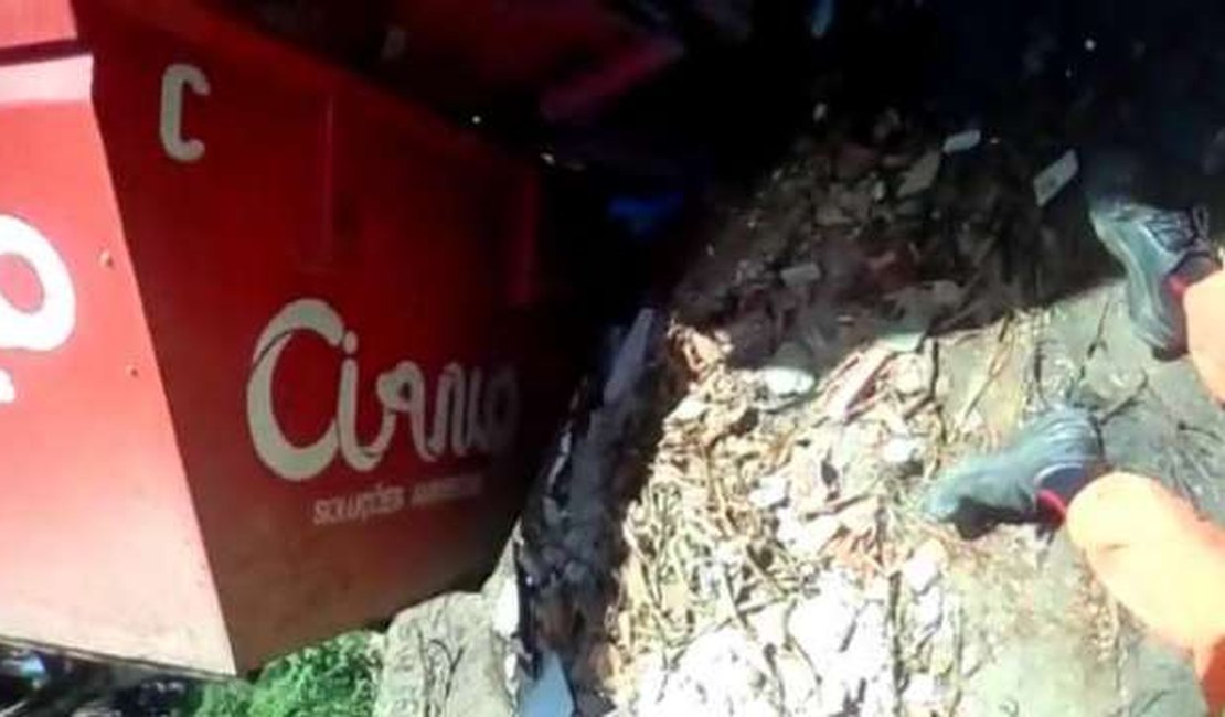 Homem fica ferido após ser atingido por contêiner enquanto trabalhava, em Marechal Deodoro