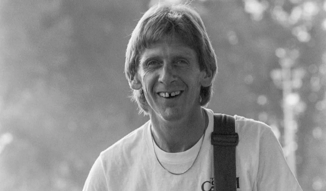 Morre Alex Ligertwood, ex-vocalista da banda Santana, aos 79 anos