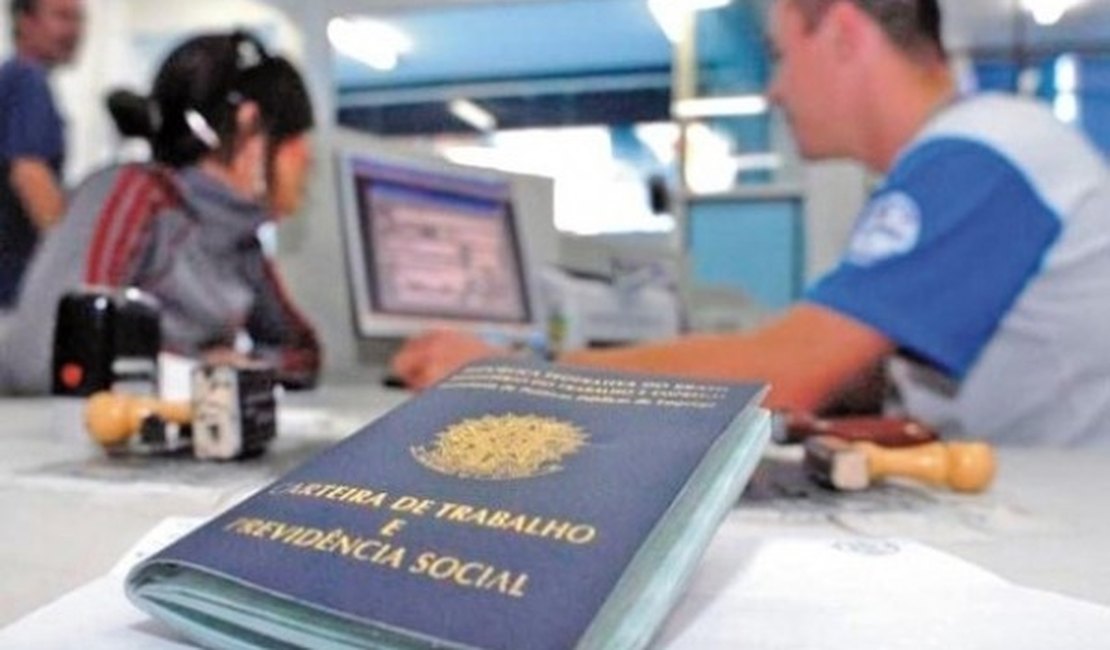 Alagoas fecha quase 33 mil postos de trabalho no primeiro semestre