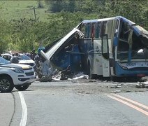 Empresa de ônibus envolvida em acidente com mais de 40 mortos é clandestina