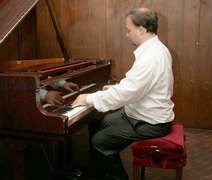 Professor da Ufal realiza recital de piano