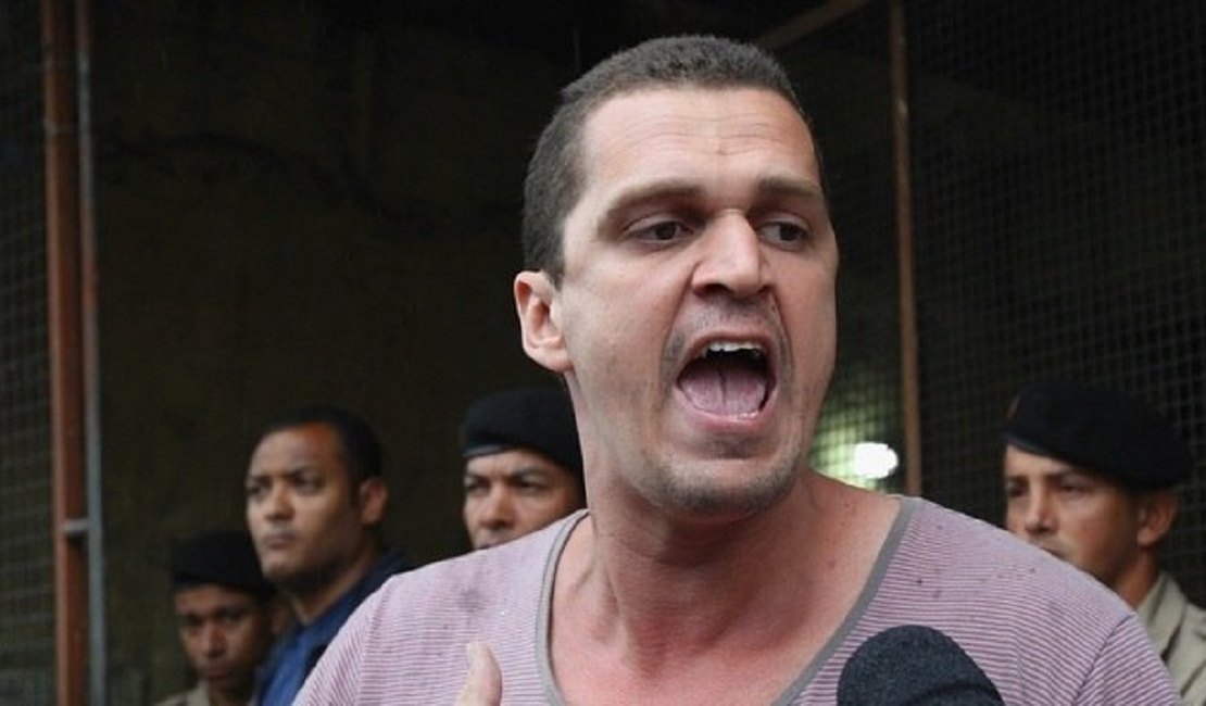 Eduardo Fauzi, suspeito de ataque ao Porta dos Fundos, deixa o presídio