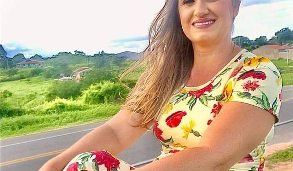 Servidora morre após ser atropelada em Dois Riachos; motorista embriagado foge, mas é preso pela PRF