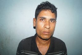 Jovem é autuado por tráfico de drogas após denúncia, em Maceió