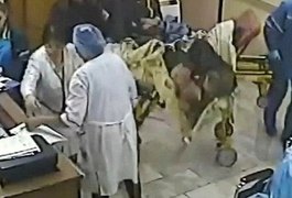 Vídeo: Paciente morre depois de cair de maca de hospital enquanto era levado para uma cirurgia