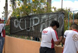 Escola Estadual Quintela Cavalcante é ocupada por estudantes, em Arapiraca