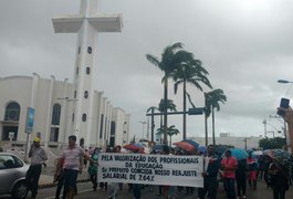 Luta dos professores por reajuste continua com protestos em Arapiraca