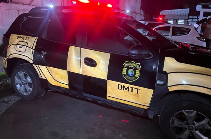 DMTT detém homem inabilitado após acidente na parte alta de Maceió