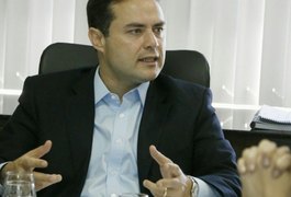 Renan Filho vai a reunião dos governadores do Nordeste na Paraiba