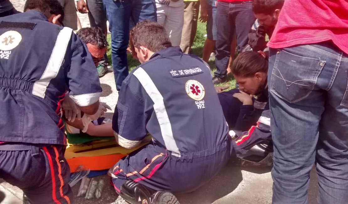 Acidente envolvendo carro e moto deixa mulher ferida em Arapiraca