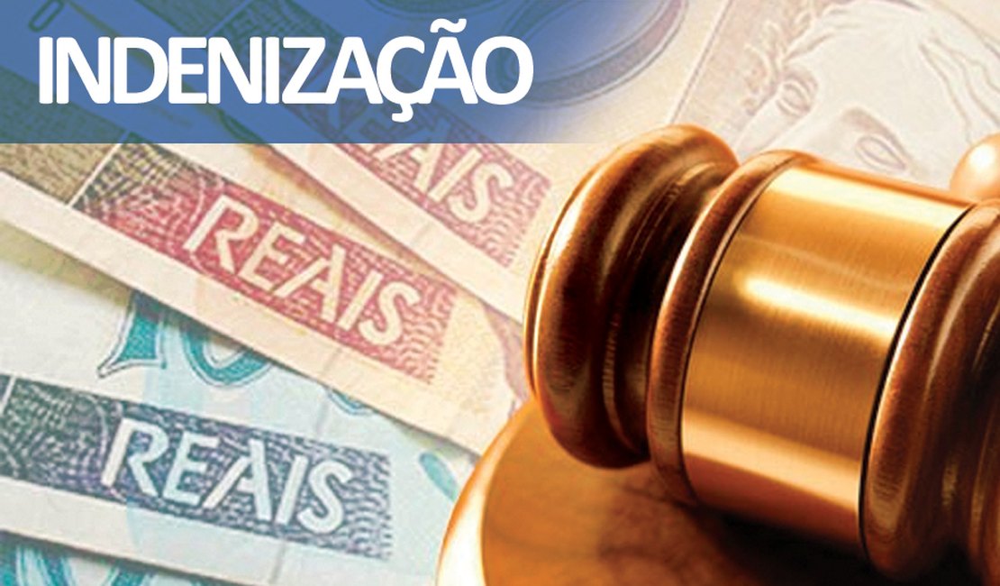Rede de supermercados deve indenizar cliente que levou queda em piso molhado