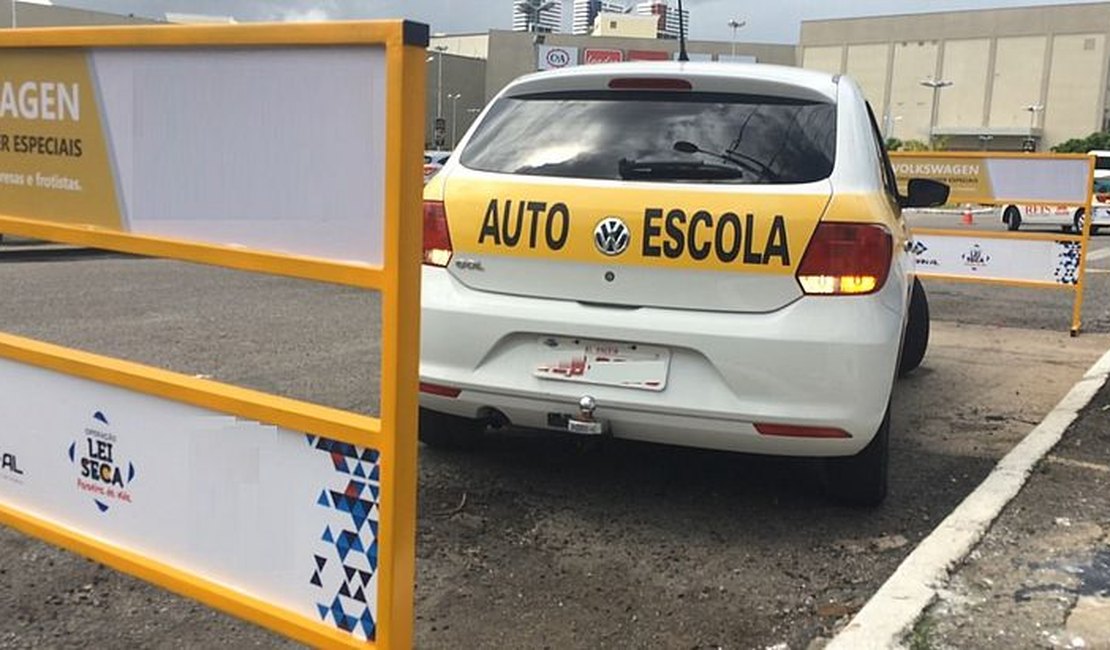 CNH vai ficar mais cara em Alagoas; veja os novos valores dos serviços das autoescolas