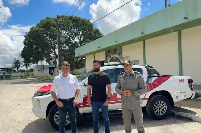 Vereador Vavazinho articula entrega de uma nova Viatura blindada para reforçar a segurança em Arapiraca