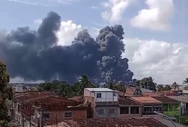 Incêndio atinge estabelecimento comercial no Distrito Industrial de Maceió