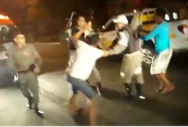 Confusão: moradores de Piranhas expulsam policiais durante blitz