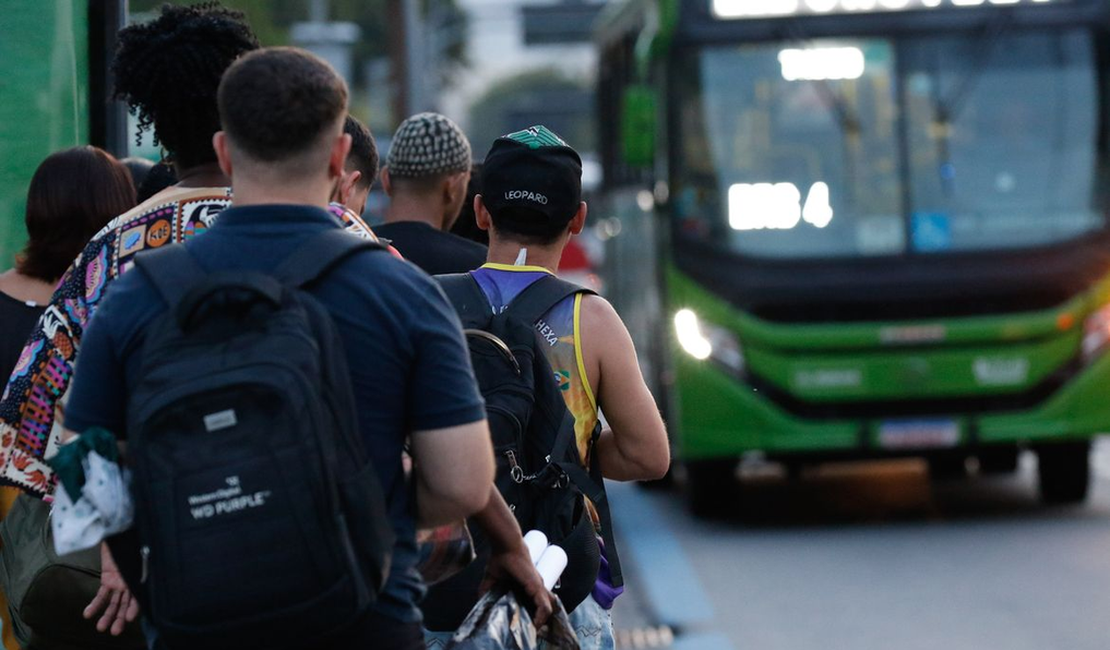 Campanha de Lula pede extensão do horário de votação em Alagoas e mais 8 estados após problemas no transporte público