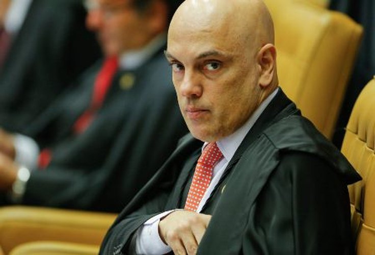 Ministro Alexandre de Moraes suspende inquérito sobre institutos de pesquisa