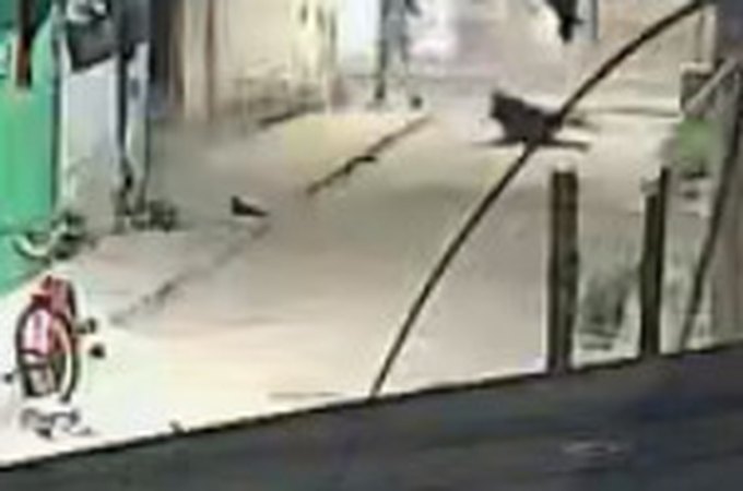 VÍDEO: Momento do assassinato no Conjunto Frei Damião, em Arapiraca, é registrado por câmera