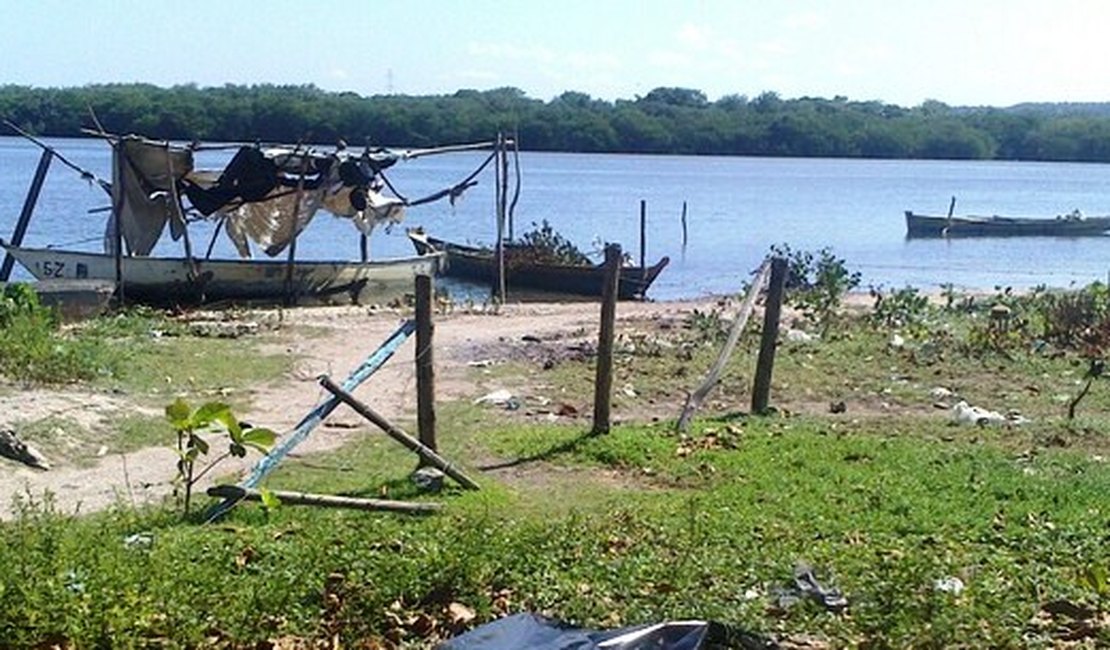 Após denúncia, corpo de homem é encontrado próximo à lagoa