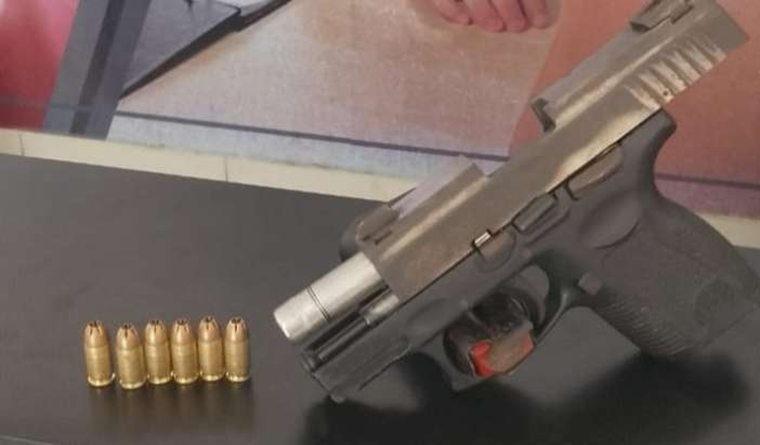 Polícia Militar prende homem armado após denúncias no Clima Bom, em Maceió