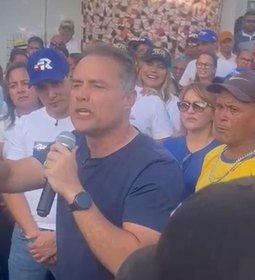 Renan Filho ironiza “carona” política após resposta de Dom Beto a JHC sobre Frei Gilson
