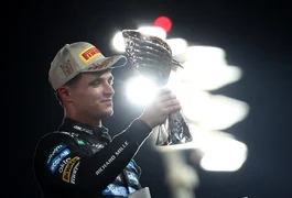 Lando Norris é campeão da F1 por apenas 2 pontos à frente de Verstappen
