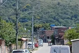 Helicóptero é atingido por tiros enquanto sobrevoava durante operação