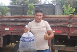 Prefeitura de Arapiraca distribui 22 mil alevinos a produtores rurais em parceria com a Codevasf