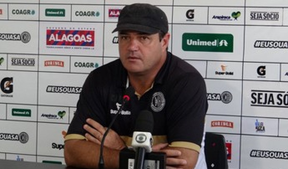 Vica diz que erros foram decisivos para primeira derrota