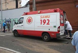 Ambulância do SAMU é roubada durante atendimento no RS