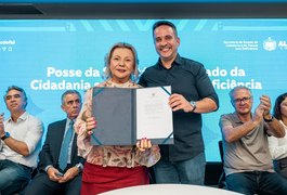 Tereza Nelma assume a Secdef com o compromisso de fazer Alagoas um estado ainda mais inclusivo