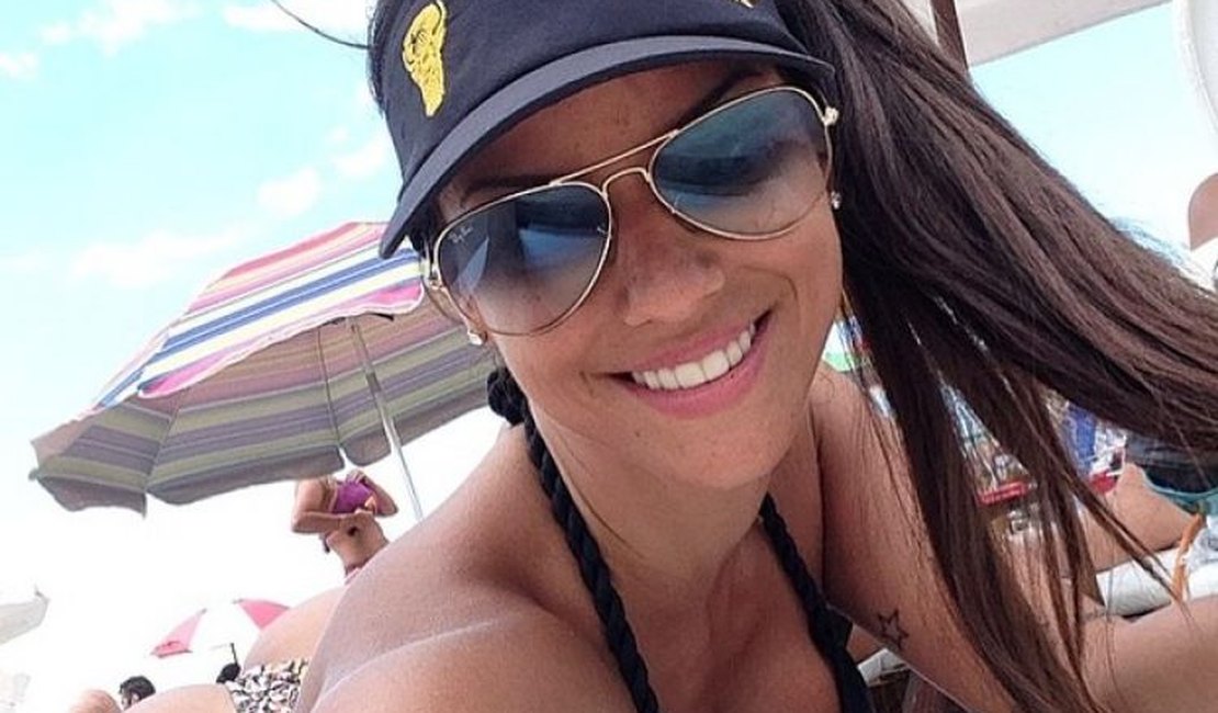 Panicat Carol Dias será atração em lançamento de uniforme do CSA