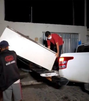 Vídeo: caminhonete da Secretaria de Saúde de Junqueiro é usada em suposta mudança