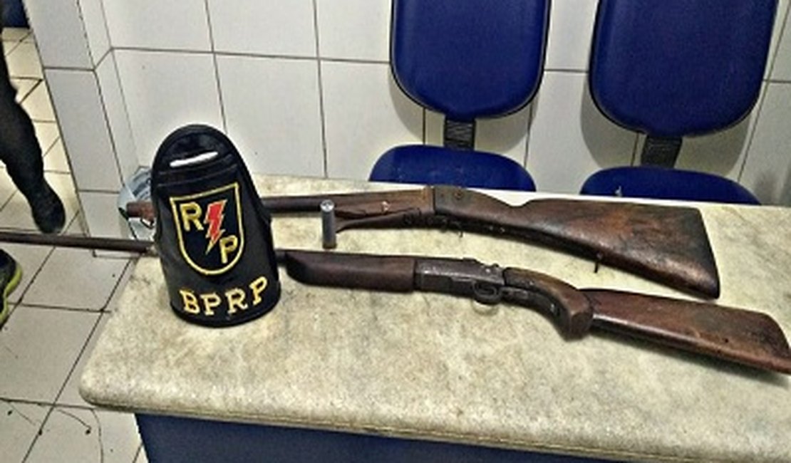 BPRp e 9º BPM apreendem armas de fogo em Pilar e Delmiro Gouveia