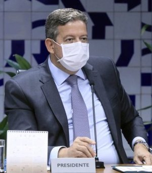 Alagoano, deputado Arthur Lira extingue comissão sobre reforma tributária