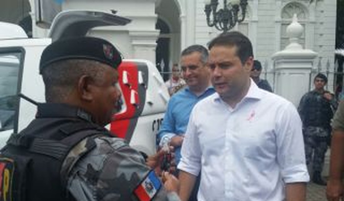 Governador deve chamar reserva técnica da PM até dia 30